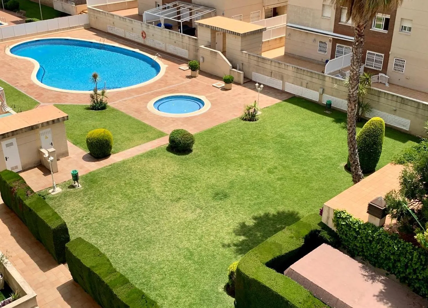 Penthouse W/ Sea View, Pool & Beach Calafell